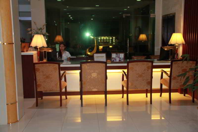 The Privi Suites Pattaya Exterior photo