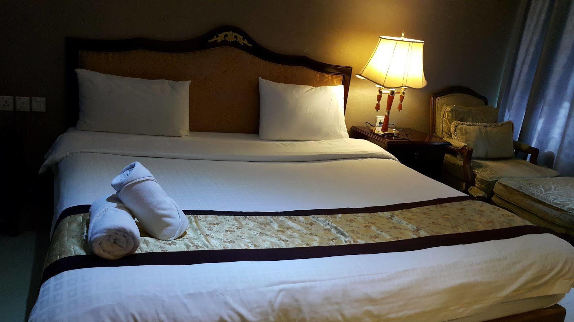 The Privi Suites Pattaya Exterior photo