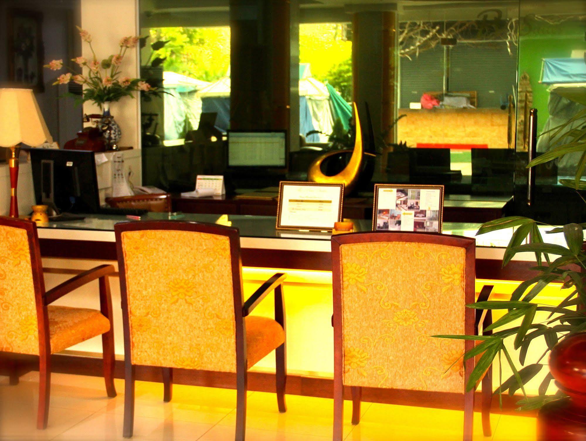 The Privi Suites Pattaya Exterior photo